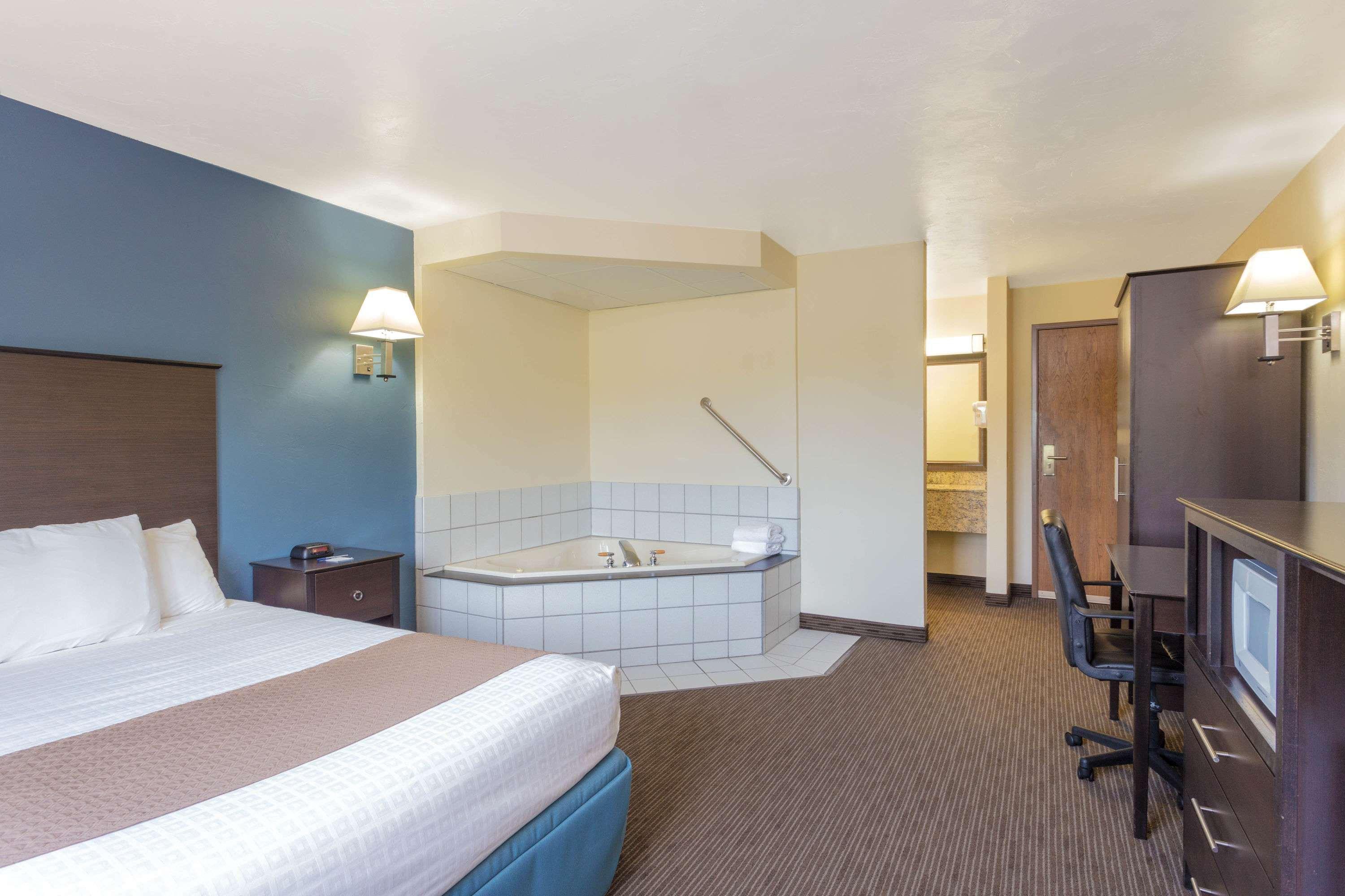 Americinn By Wyndham Green Bay West Exteriér fotografie