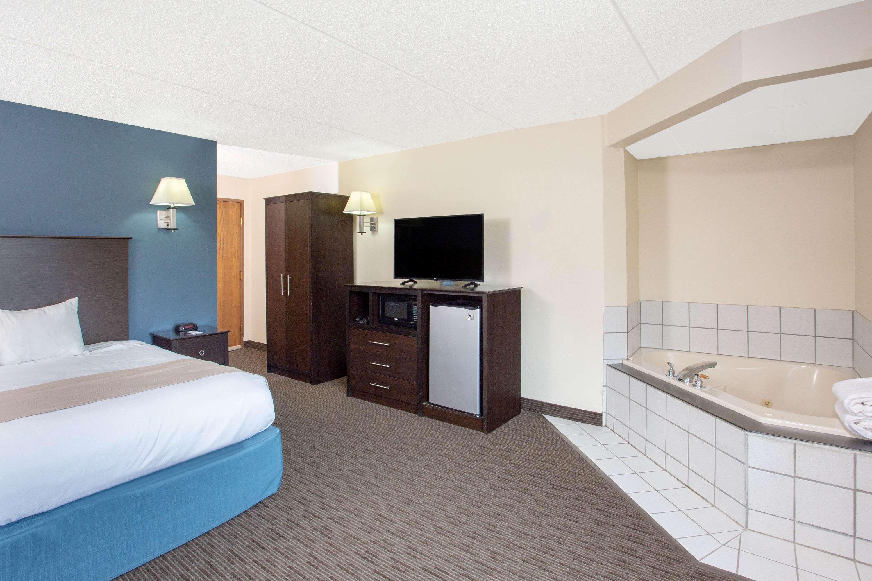 Americinn By Wyndham Green Bay West Exteriér fotografie